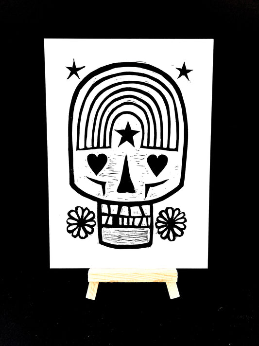 Rainbow Skull (in black and white)